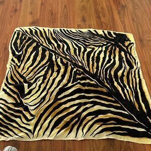 Echo scarfs inc tiger print Bloomingdale's 100% silk scarf